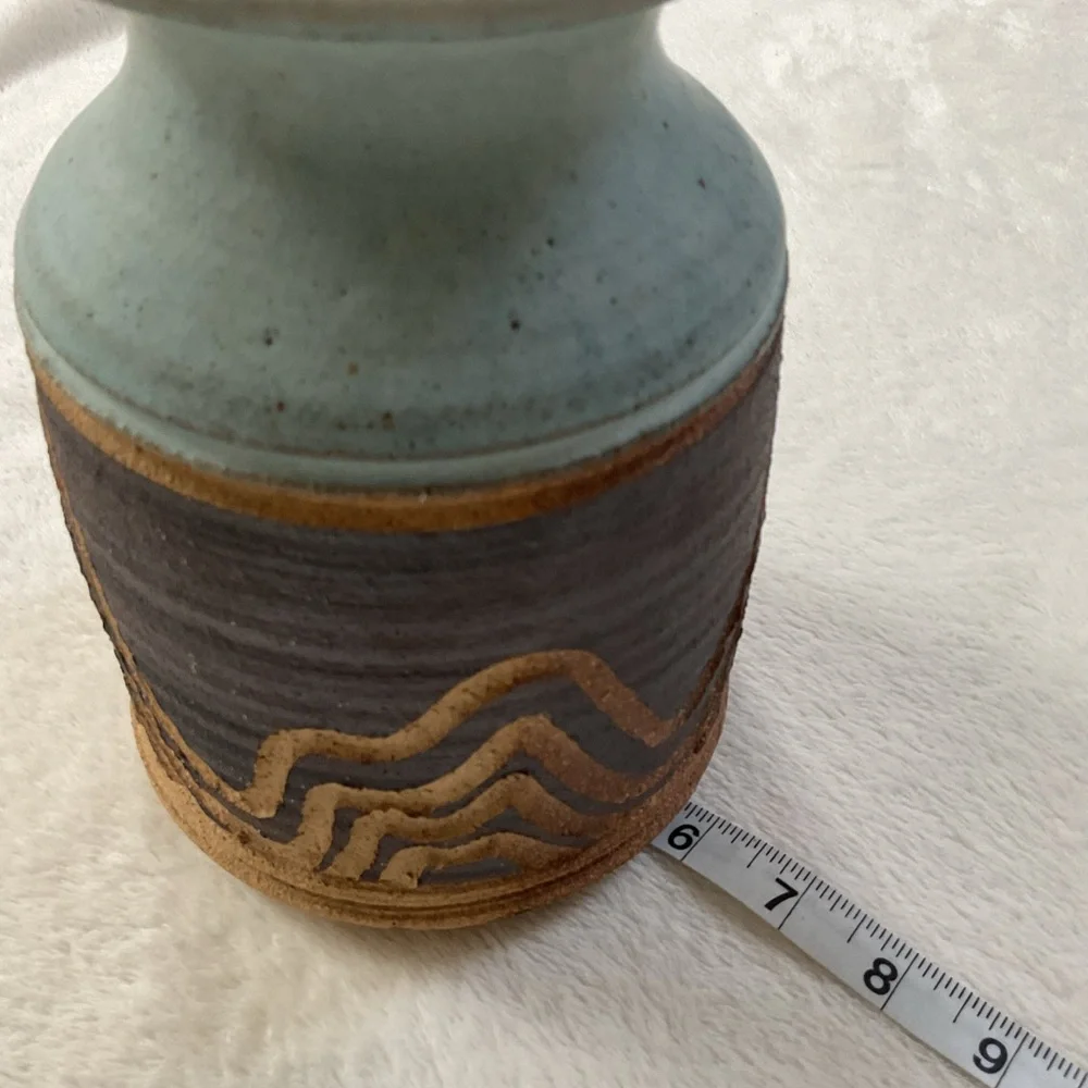 Signed Studio Pottery Vase 8” Blue Carved Stoneware Art Pottery - Picture 15 of 16